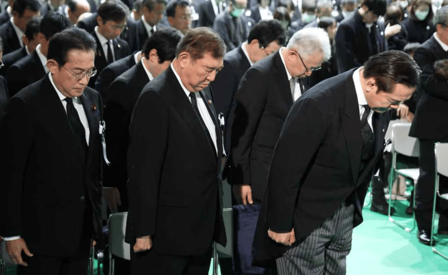 日本首相出席活动会场附近<strong></p>
<p>货币对交易</strong>，20岁大学生因形迹可疑身藏利器被捕