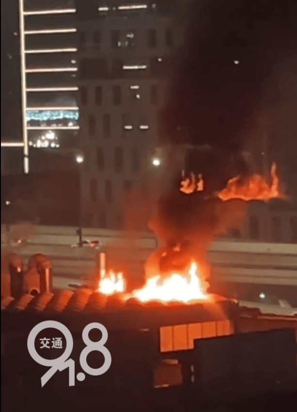 刚刚<strong></p>
<p>风险货币</strong>！杭州一建筑突发爆炸！