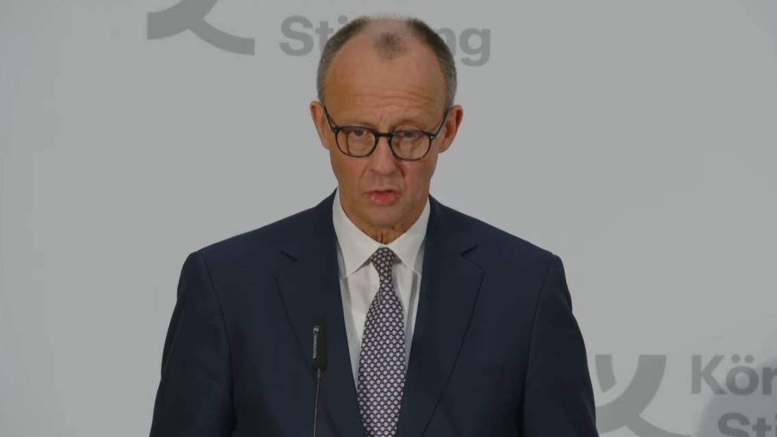 大转弯？“德国特朗普”放话：投资中国<strong></p>
<p>网络货币交易</strong>，吃亏了别找我