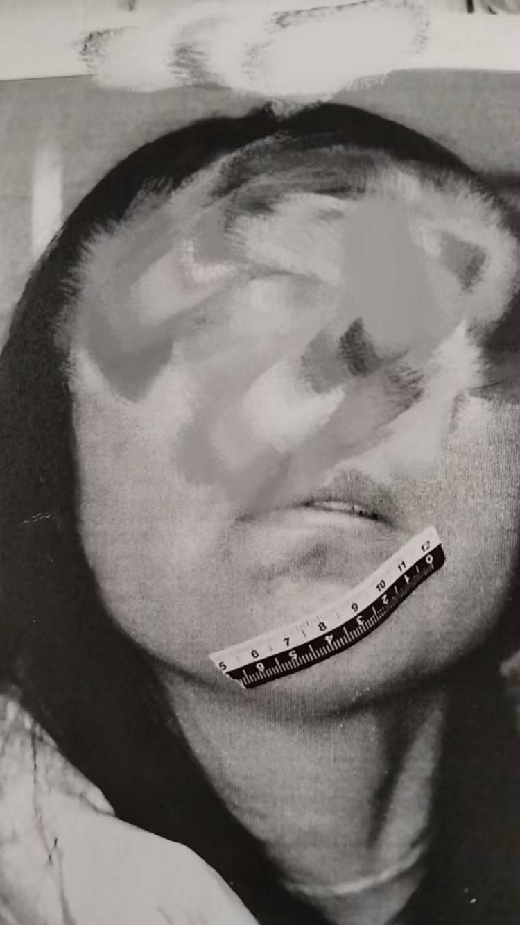 男粉丝咬伤女主播后写条子：赔“十万元”还是赔“十5元”<strong></p>
<p>数字货币网站</strong>？