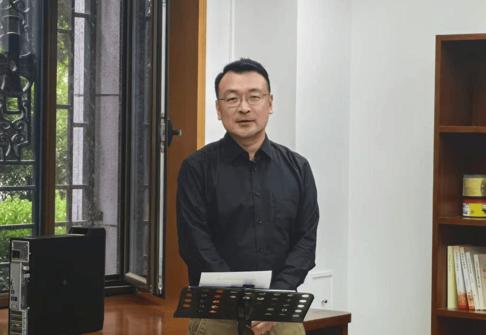 杨光已任陕西省委组织部副部长、省委编办主任<strong></p>
<p>BCH交易</strong>，此前在财政部工作
