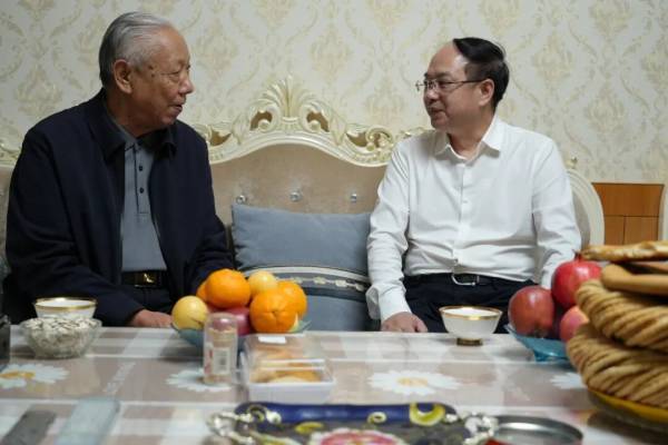 重庆市潼南区委书记文天平调任吐鲁番<strong></p>
<p>USDT交易所</strong>，多人跨省联动调整