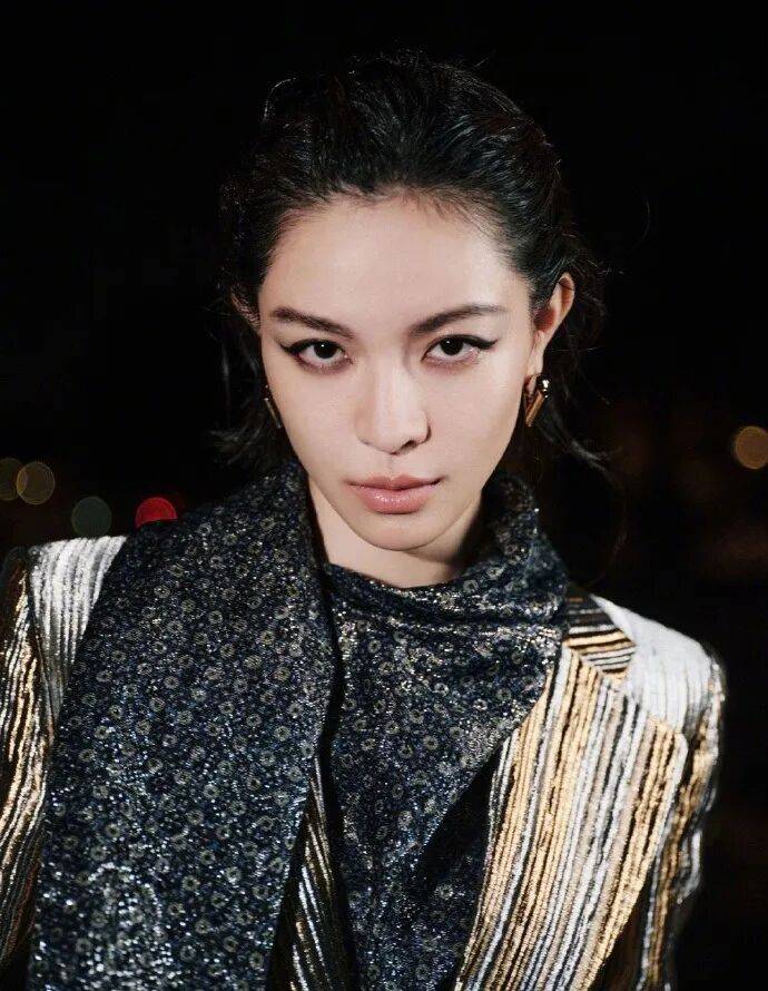 时装周上的女明星<strong></p>
<p>XRP交易所</strong>，秋冬氛围感一键封顶！