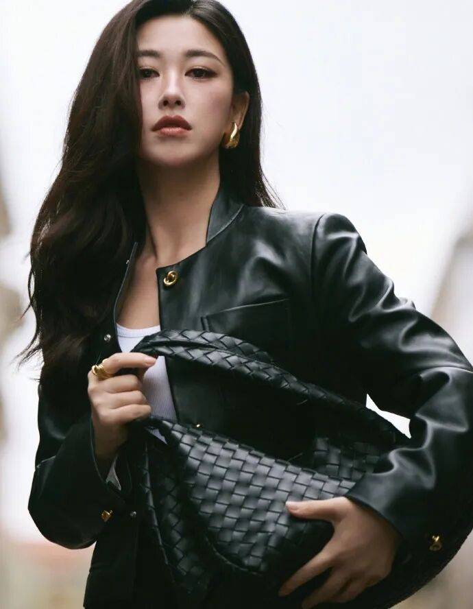 时装周上的女明星<strong></p>
<p>XRP交易所</strong>，秋冬氛围感一键封顶！