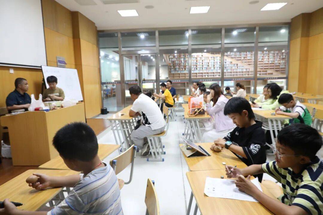 金坛图书馆国庆中秋活动精彩回顾 | 举国同欢庆<strong></p>
<p>DOT交易所</strong>，月满聚中秋