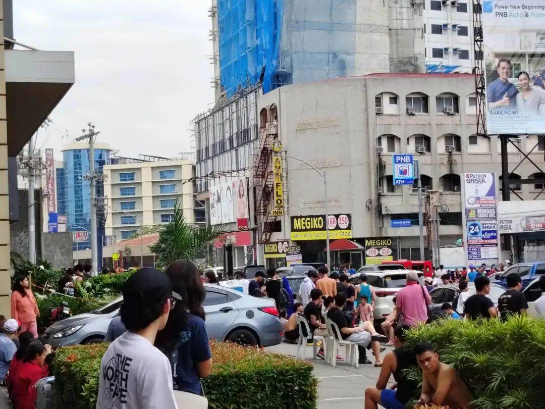 在菲华人亲历7.6级强震:震感强烈<strong></p>
<p>币安币交易所</strong>,有女生被吓哭|鱼眼·热点