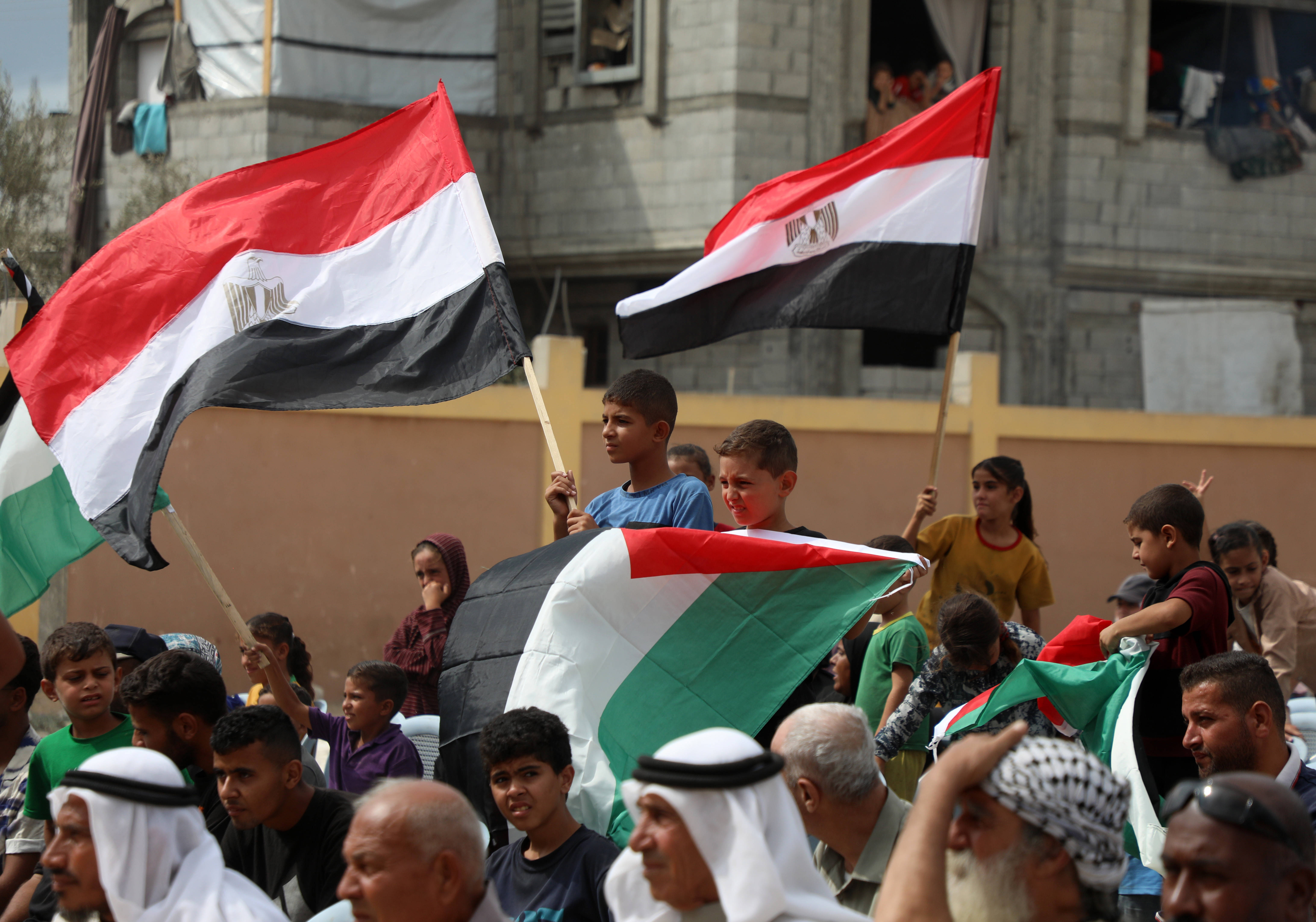 巴勒斯坦民众庆祝加沙停火协议