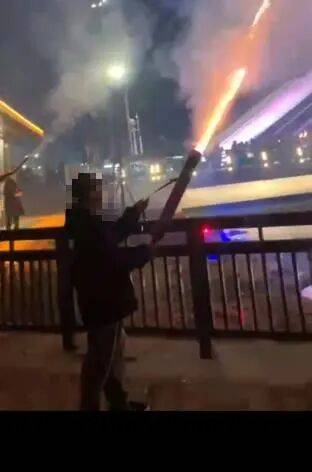 10岁男孩被烟花击中头部身亡<strong></p>
<p>BNB交易所</strong>,14岁嫌疑人被告上法庭,最新进展→