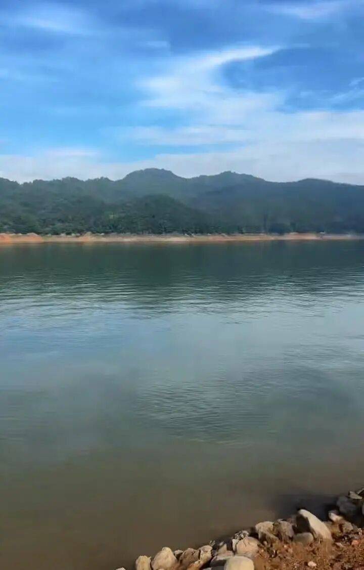 23岁外卖小哥蹊跷失踪已22天!凌晨现身一水库<strong></p>
<p>BNB交易所</strong>,附近找到电动车和鞋