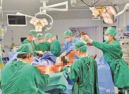 爆燃<strong></p>
<p>币安币交易所</strong>!深圳一男子电动自行车充电30秒全身烧伤90%