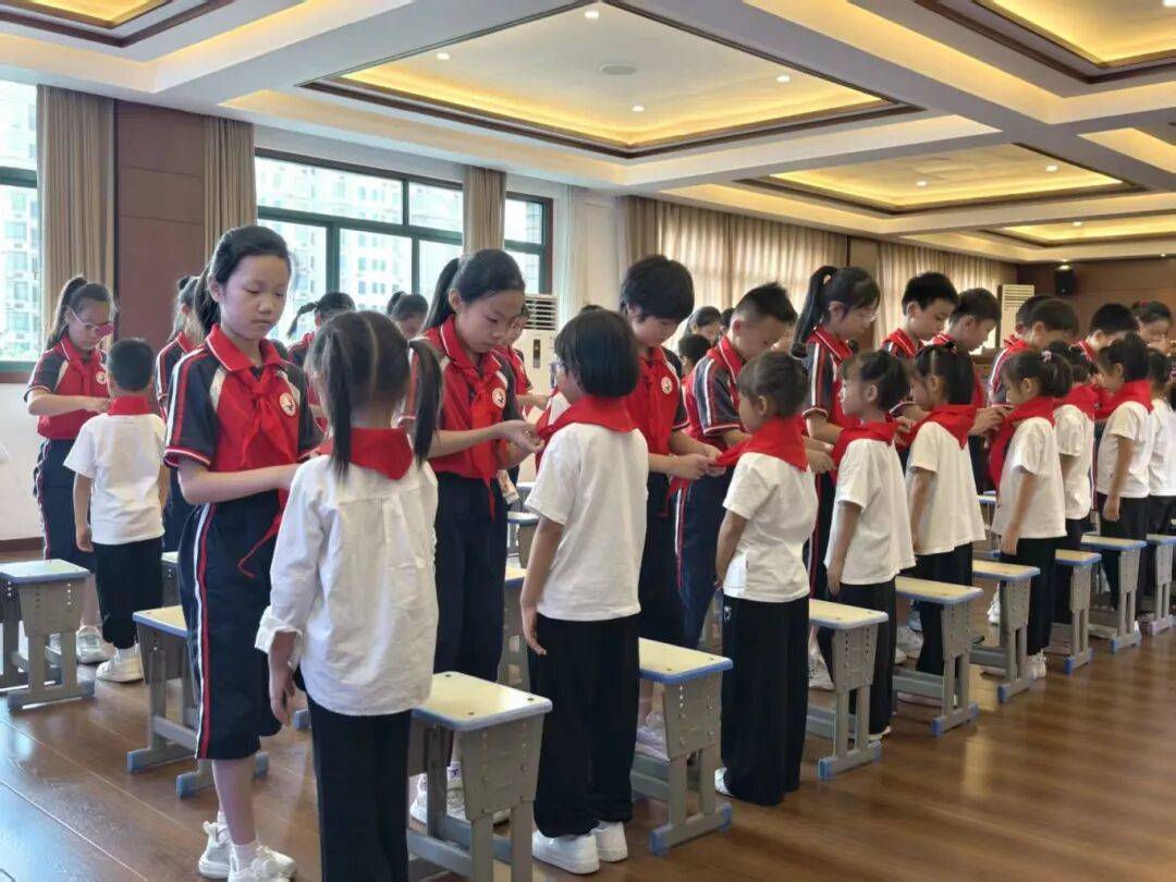 <strong></p>
<p>ADA交易所</strong>我县各级少先队组织开展“强国复兴有我 争当新时代好少年”建队日主题活动