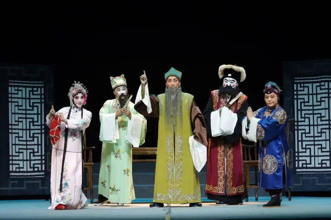 展现云南传统戏曲魅力！玉溪作品《先生好茶》亮相全国舞台