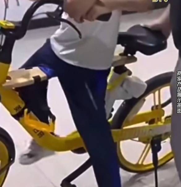 看着都疼<strong></p>
<p>艾达币交易所</strong>!上海街头一男子突然求助:10岁女儿被死死卡住!这个行为太危险→