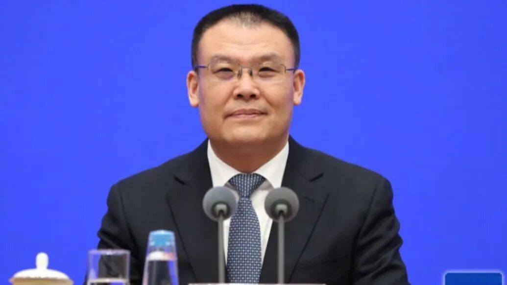 财政部副部长王东伟履新安徽省委常委<strong></p>
<p>艾达币交易所</strong>,河南唐河人