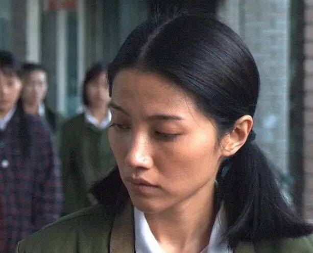 52岁影后颜丙燕公开小20岁男友:他知道我将步入更年期<strong></p>
<p>BCH交易所</strong>,已甜蜜相恋5年,两人出门必须手拉手