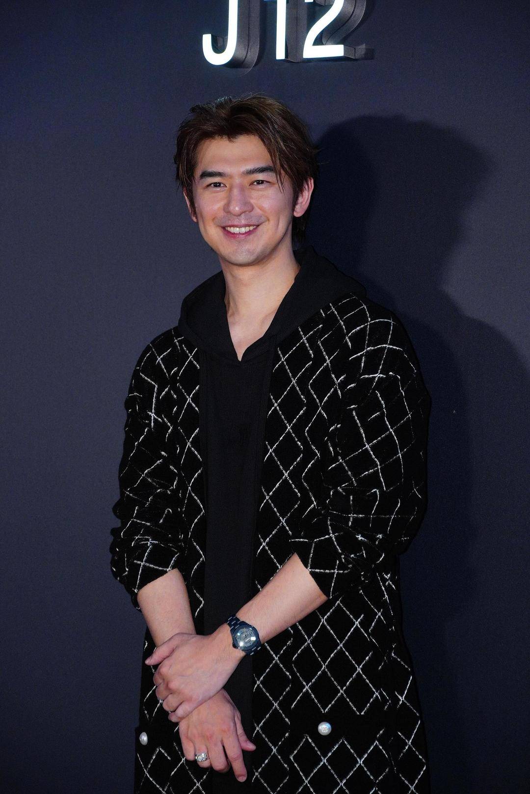 修杰楷、陈柏霖等艺人被拘提<strong></p>
<p>莱特币交易所</strong>,贾静雯回应:小孩受到惊吓