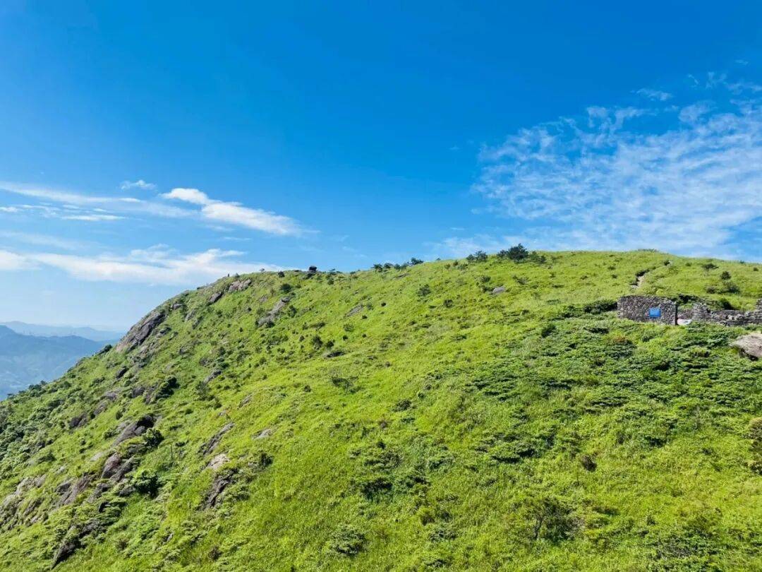 为什么年轻人迷上了爬山? | 秋高气爽<strong></p>
<p>莱特币交易所</strong>,是时候出发了→