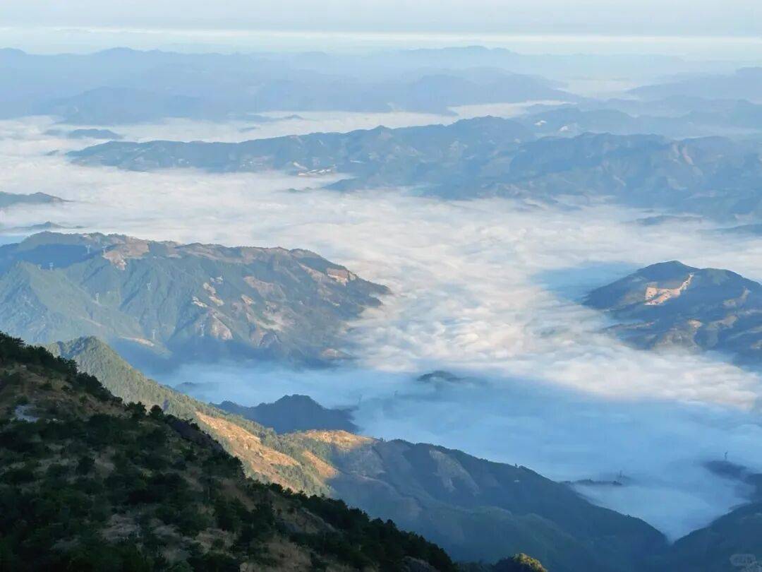 为什么年轻人迷上了爬山? | 秋高气爽<strong></p>
<p>莱特币交易所</strong>,是时候出发了→