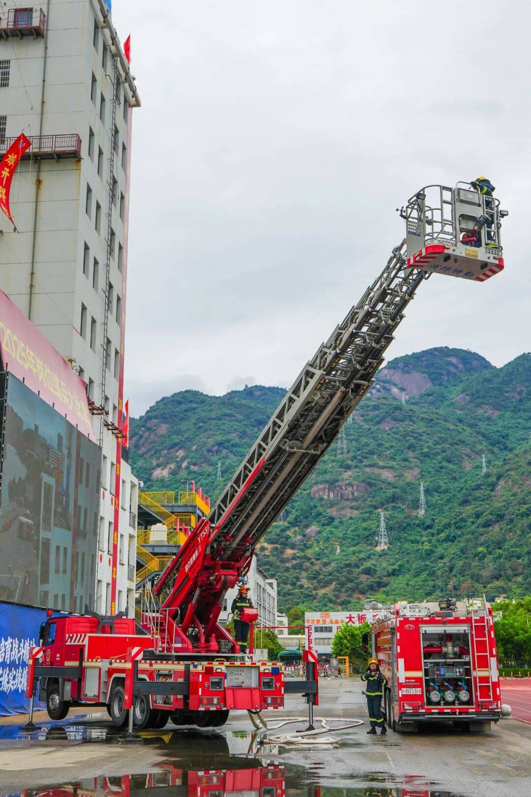 燃动赛场<strong></p>
<p>莱特币交易所</strong>!三明消防激战 2025全省岗位练兵“龙虎榜”比武