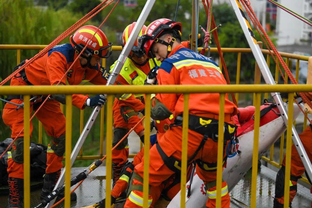 燃动赛场<strong></p>
<p>莱特币交易所</strong>!三明消防激战 2025全省岗位练兵“龙虎榜”比武