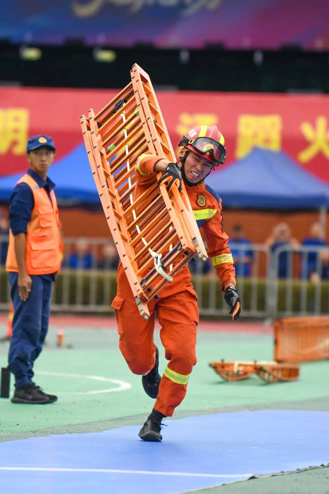 燃动赛场<strong></p>
<p>莱特币交易所</strong>!三明消防激战 2025全省岗位练兵“龙虎榜”比武