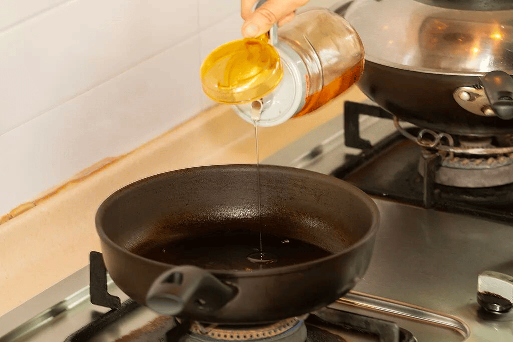 免疫力下降、致癌<strong></p>
<p>BSV</strong>!这样炒菜会威胁全家健康→