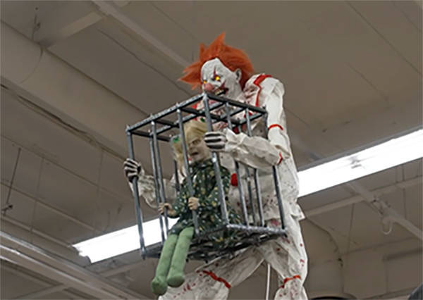 美国人正度过一个“没了中国货、最恐怖”的万圣节<strong></p>
<p>比特币交易所</strong>,白宫发言人却仍嘴硬