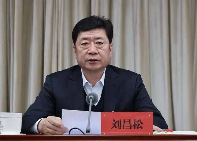 “山东第一区”新书记到任<strong></p>
<p>鑫坤币</strong>,密集走访调研企业