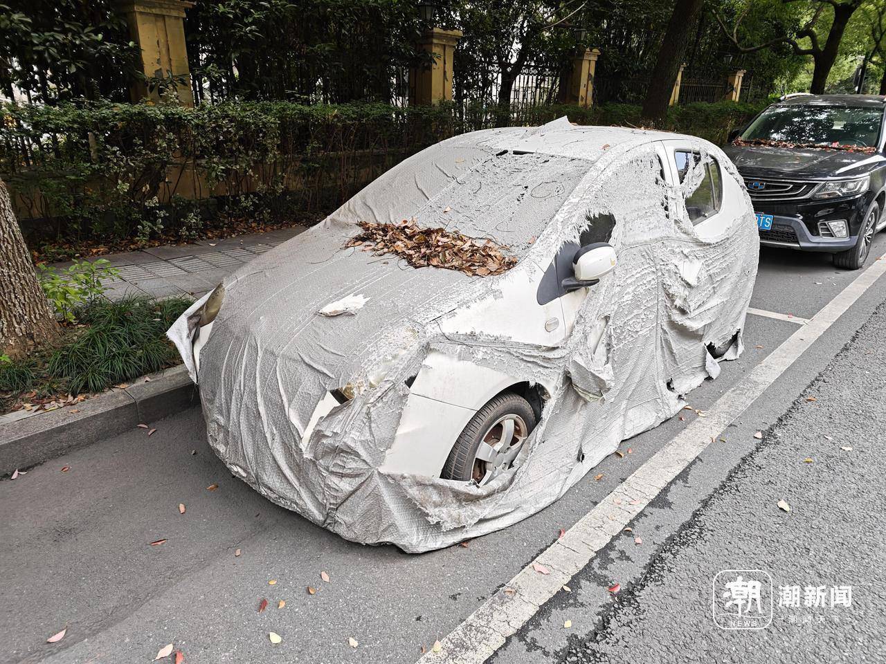 近三成疑似“僵尸车”<strong></p>
<p>炒币</strong>,杭州这里的路边免费车位缘何成“停车场”