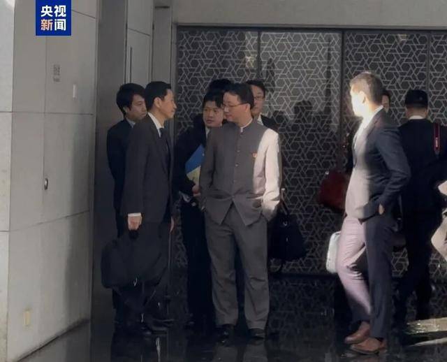 刚刚<strong></p>
<p>lun币</strong>,日本外务省官员离开中国外交部!外交部亚洲司司长刘劲松与他会面