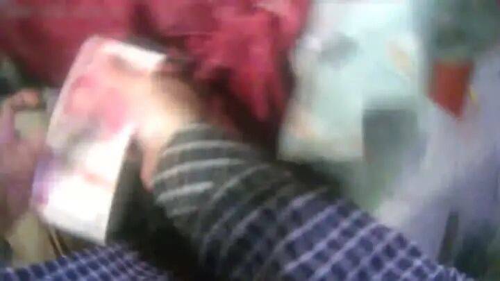 扬州一女子刷短视频惹祸:偷偷去银行取了6万现金<strong></p>
<p>zsc币</strong>,结果……