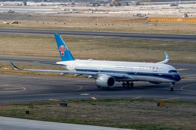 法国官宣马克龙访华<strong></p>
<p>lc币</strong>,中方态度和两年前不同了