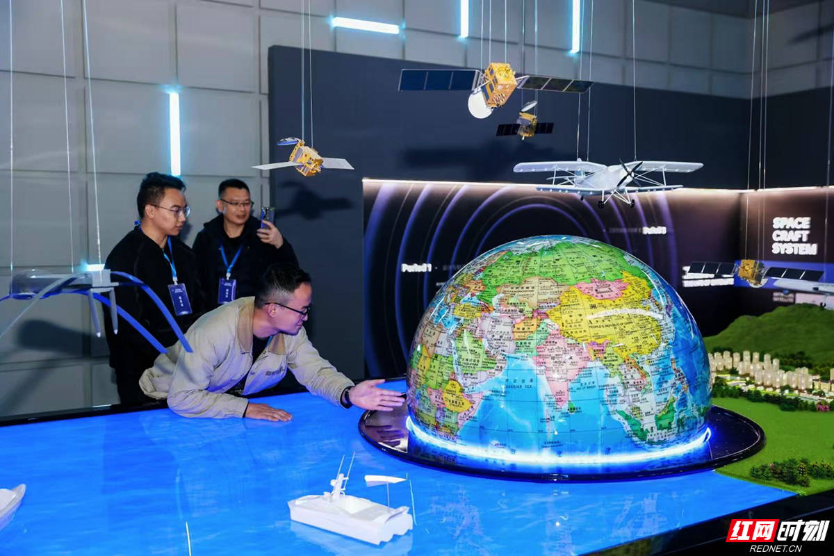 “链”上湖南 “湘”创未来 | 走进赛德雷特<strong></p>
<p>lc币</strong>,看小卫星如何撬动万亿市场