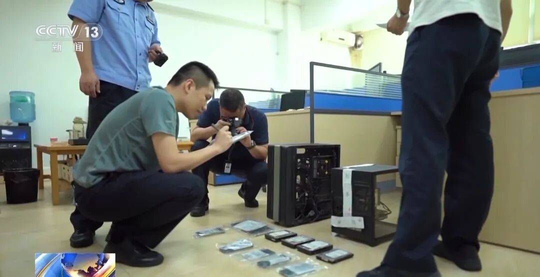 广州南站<strong></p>
<p>鸿币</strong>,一男子频繁“上厕所”,被警方盯上