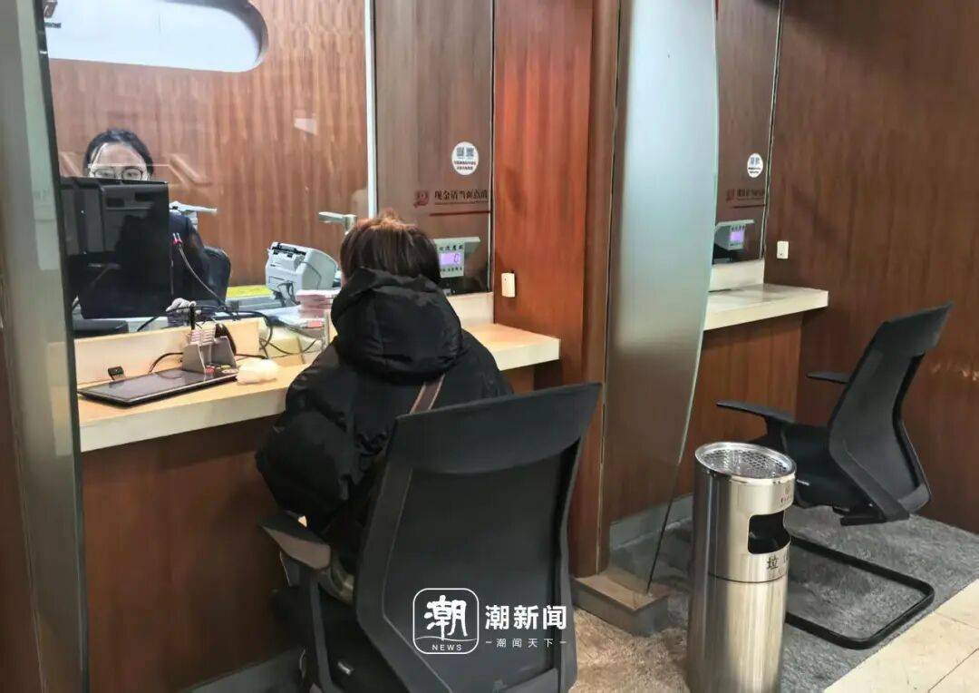 一降再降<strong></p>
<p>币鸟</strong>!浙江有人拿着50万元赶紧入手!不少人算账:这样也挺香