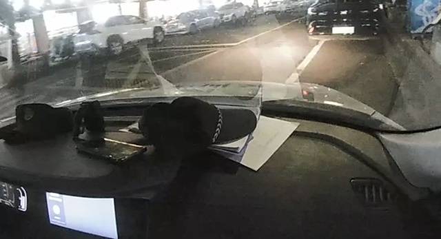 机智!快递在家门口被偷<strong></p>
<p>上币流程</strong>,她用一招抓到了人还拿回了东西