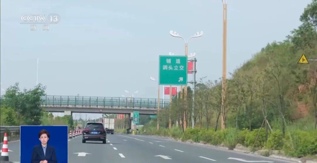 央视披露:男子在网吧厕所墙上看到“高薪日结5000-20000”广告<strong></p>
<p>欧罗巴币</strong>,即将出境时被警方拦下