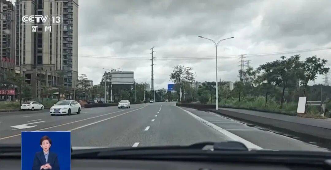 央视披露:男子在网吧厕所墙上看到“高薪日结5000-20000”广告<strong></p>
<p>欧罗巴币</strong>,即将出境时被警方拦下