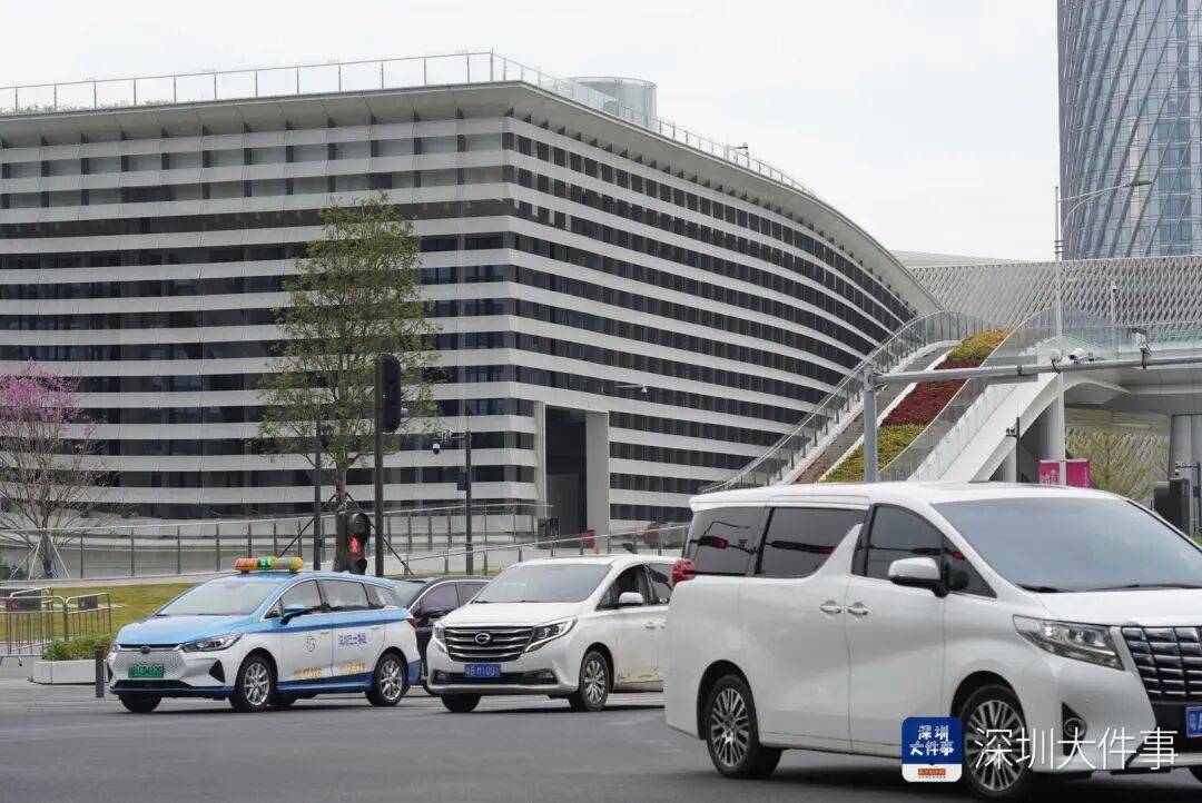 已撤下！深圳网红地标火速拆除争议招牌<strong></p>
<p>中泰币</strong>，曾连夜发公开信