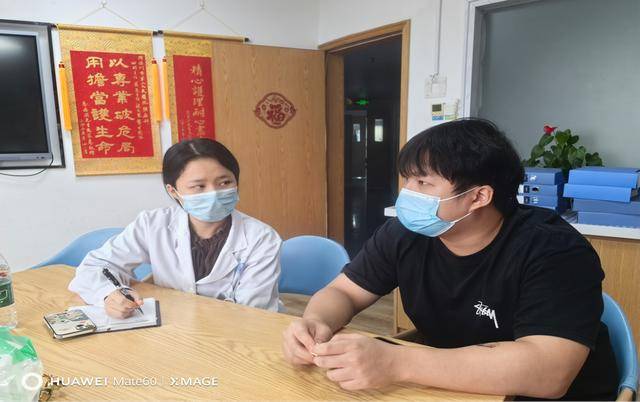 “工作可以再找<strong></p>
<p>币须网</strong>，妈妈只有一个”，深圳大学毕业生为照顾患癌母亲，甘当“全职儿子”