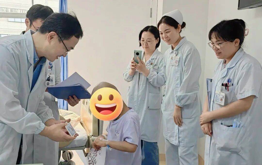 “感觉天塌了”!深圳女孩5岁患癌<strong></p>
<p>雷速币</strong>,爸妈决定:为她冻存卵巢组织